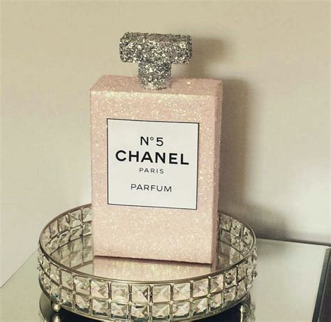 chanel perfume decor